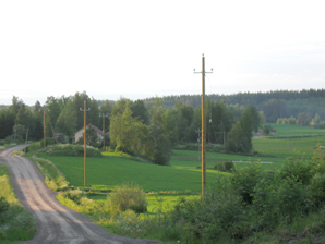 Jouhiniemen tie. Sen päässä sijaitsi vanha Kuosmala